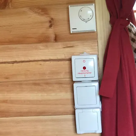 Luxury tent Holz Faessla *