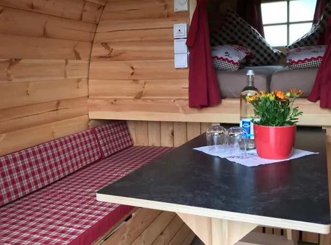 Luxusní stan Holz Faessla Wolframs-Eschenbach