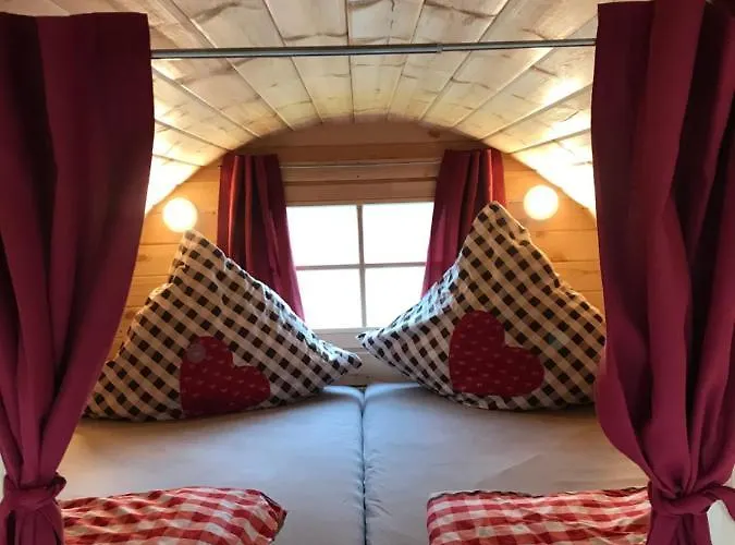 Holz Faessla Luxusní stan